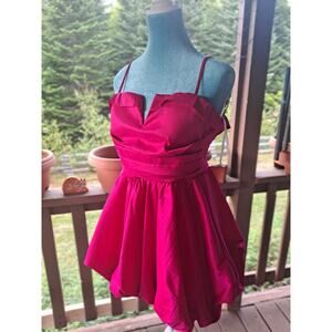 Windsor Valerie Short Sleeveless Party Dress